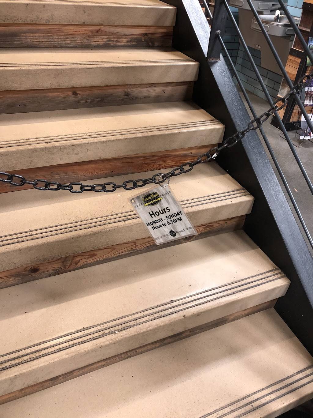 Tap Haus | restaurant | 4 S Tunnel Rd Ste 100, Asheville, NC 28805, USA | 8282399604 OR +1 828-239-9604