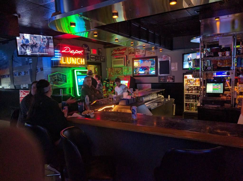 Club Car | restaurant | 122 Wright St, Iowa City, IA 52240, USA | 3193519416 OR +1 319-351-9416