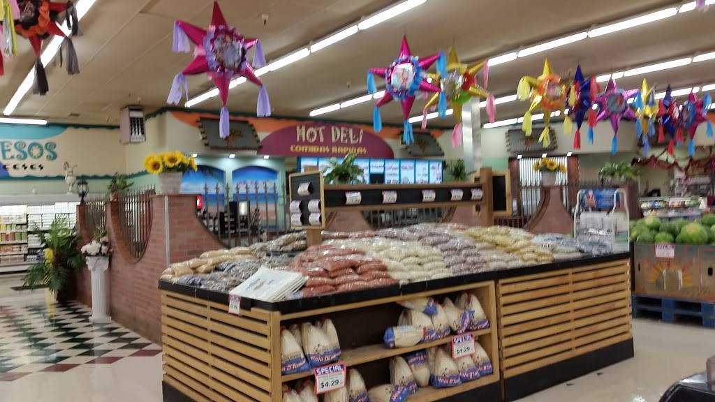 Arteagas Food Center | bakery | 6906 Automall Parkway, Gilroy, CA 95020, USA | 4088477542 OR +1 408-847-7542