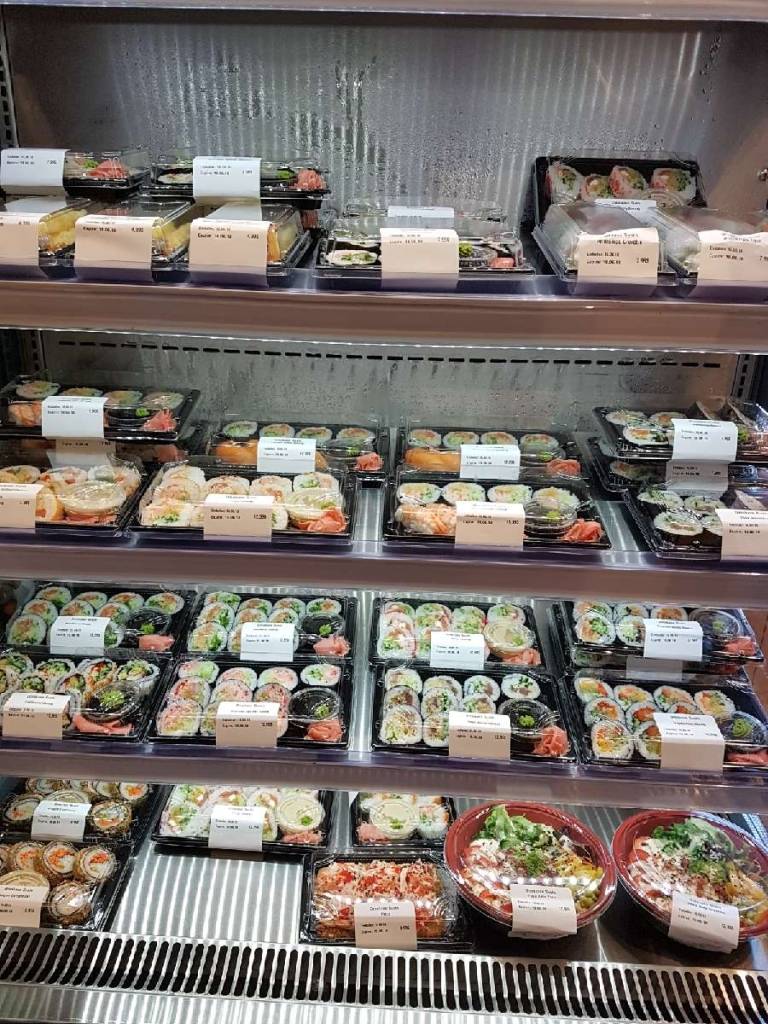 Omakase Sushi | restaurant | 84 Boulevard Industriel local 130, Repentigny, QC J6A 4X6, Canada | 4508411415 OR +1 450-841-1415