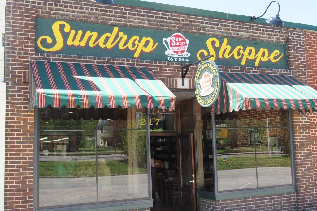 Sundrop Shoppe and Lunchonette | restaurant | 217 NW Atlantic St, Tullahoma, TN 37388, USA | 9312224270 OR +1 931-222-4270