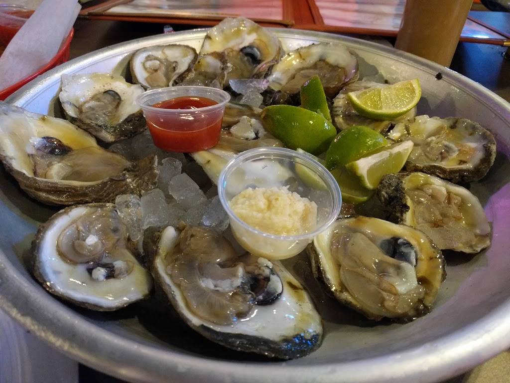 Deckhand Oyster Bar | restaurant | 4211 S Lamar Blvd C-1, Austin, TX 78704, USA | 5123261963 OR +1 512-326-1963