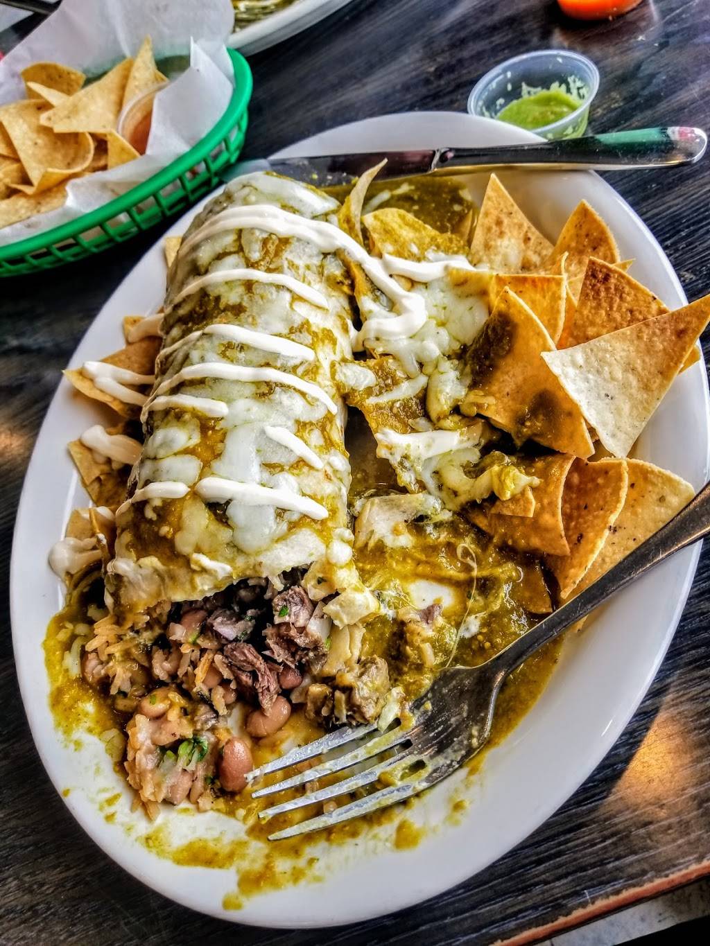 Tacos Burritos El Pato | restaurant | 22950 Lyons Ave, Newhall, CA 91321, USA | 6612542585 OR +1 661-254-2585