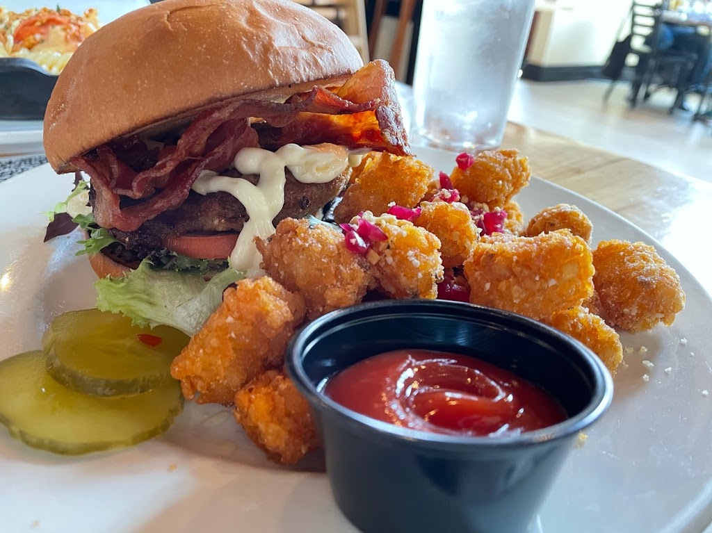 The Charlie Noble | restaurant | 15 S Water St, Nantucket, MA 02554, USA | 5088255260 OR +1 508-825-5260