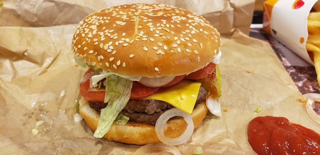 Burger King | restaurant | 3690 Main St, Hilliard, OH 43026, USA | 6147719343 OR +1 614-771-9343