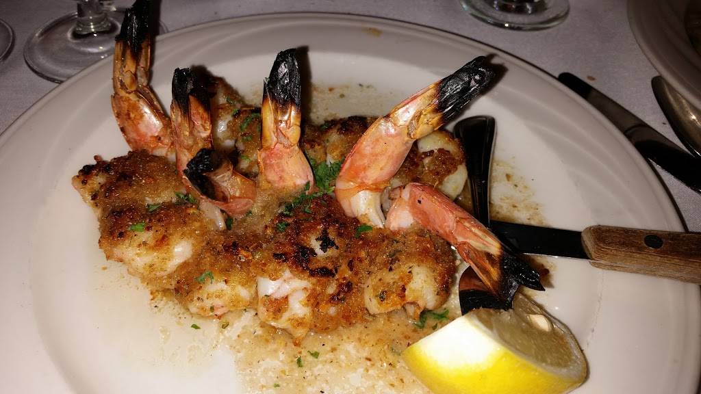 Giulio Cesare Ristorante | restaurant | 18 Ellison Ave, Westbury, NY 11590, USA | 5163342982 OR +1 516-334-2982