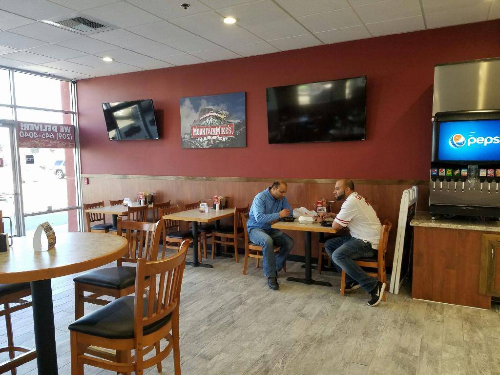 Mountain Mikes Pizza | meal delivery | 2828 Country Club Blvd, Stockton, CA 95204, USA | 2096454040 OR +1 209-645-4040
