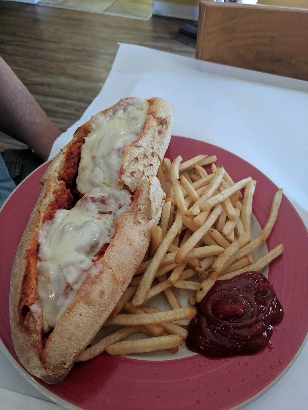 Original Pizza & Restaurant | restaurant | 19525 Gulf Blvd, Indian Shores, FL 33785, USA | 7275958500 OR +1 727-595-8500