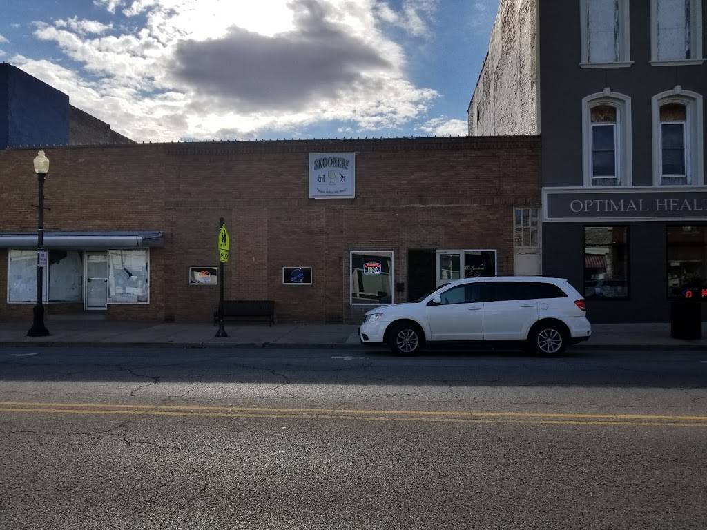 Skoonerz Grill & Bar | restaurant | 912 N Main St, Princeton, IL 61356, USA | 8158759464 OR +1 815-875-9464