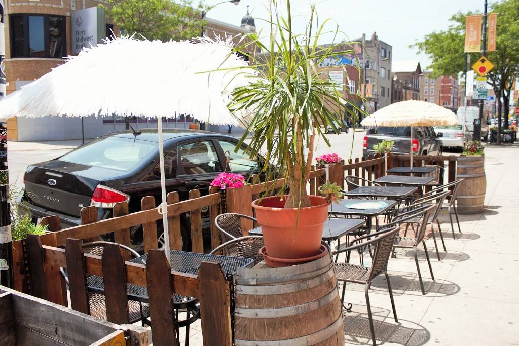 Habana Libre Restaurant | restaurant | 1440 W Chicago Ave, Chicago, IL 60642, USA | 3122433303 OR +1 312-243-3303