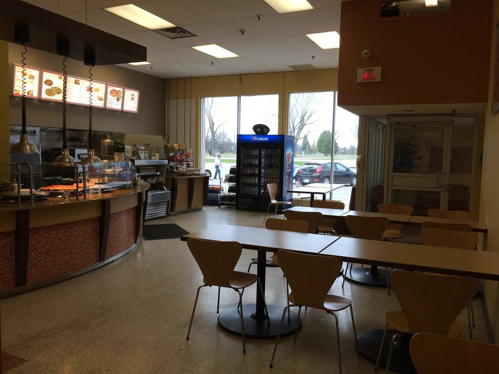 Ravis Pizza & Donair | restaurant | 36 El Alamein Rd W, Borden, ON L0M 1C0, Canada | 7055167777 OR +1 705-516-7777