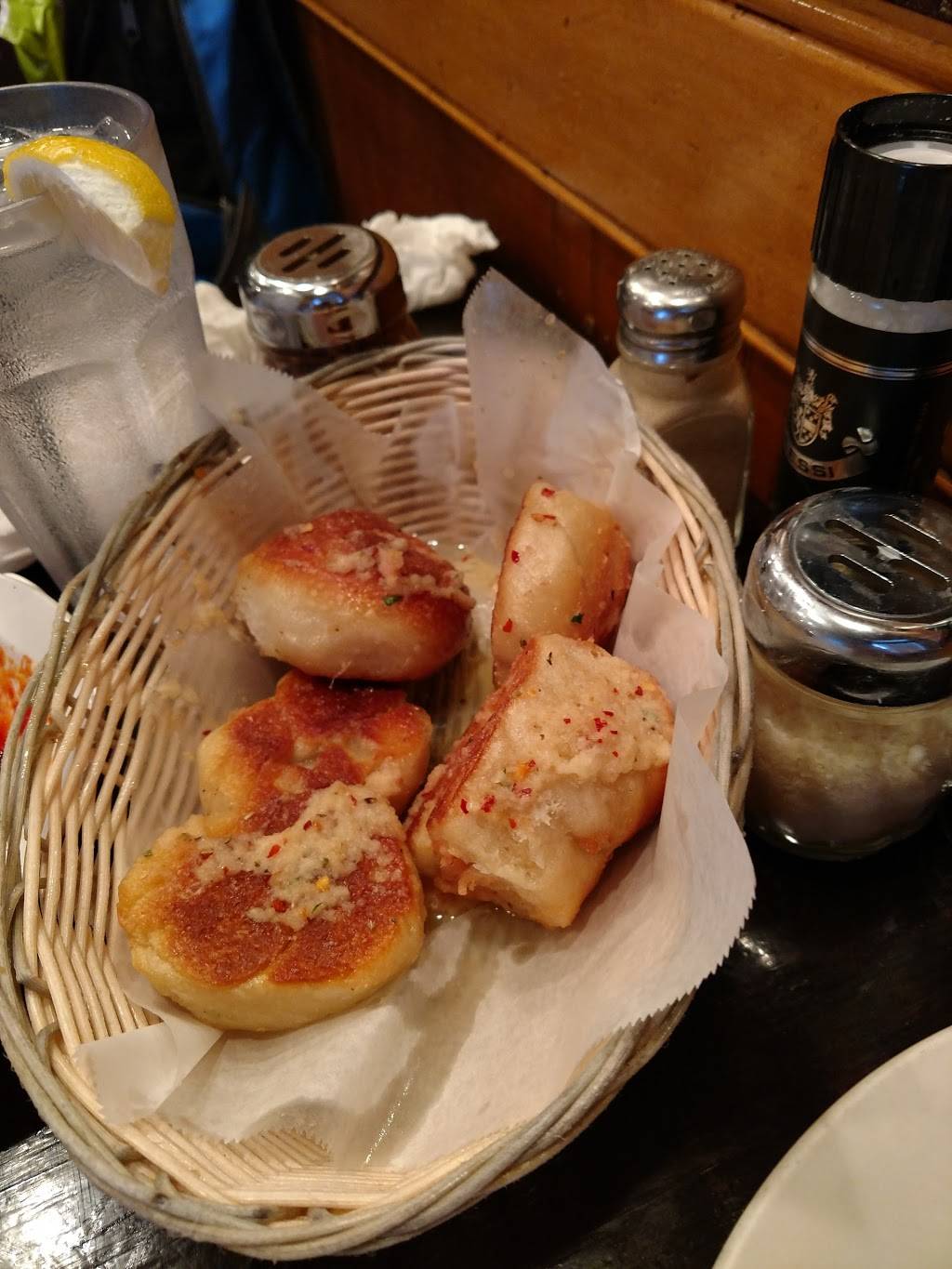 Dominics II | restaurant | 9834 Glades Rd, Boca Raton, FL 33434, USA | 5614876325 OR +1 561-487-6325