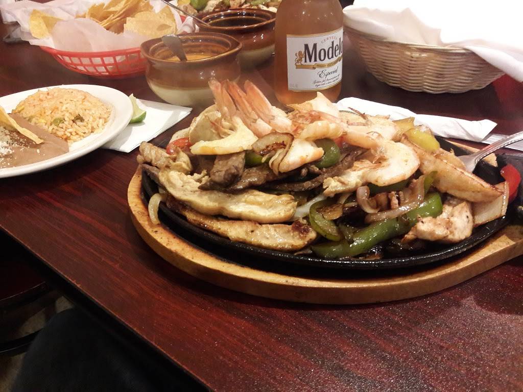 Los Taquitos De Puebla II | restaurant | 711 Ace Memorial Dr, Hockessin, DE 19707, USA | 3024998602 OR +1 302-499-8602