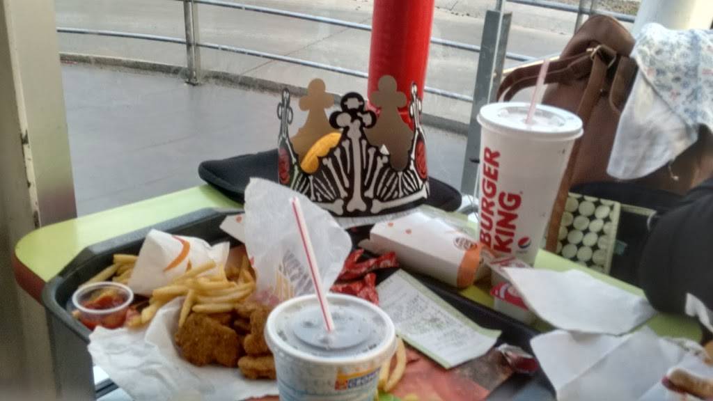 Burger King FOOD COURT ROSARITO | restaurant | Escenica Tijuana-Ensenada 300, Reforma, 22710 Rosarito, B.C., Mexico | 015552555241 OR +52 55 5255 5241