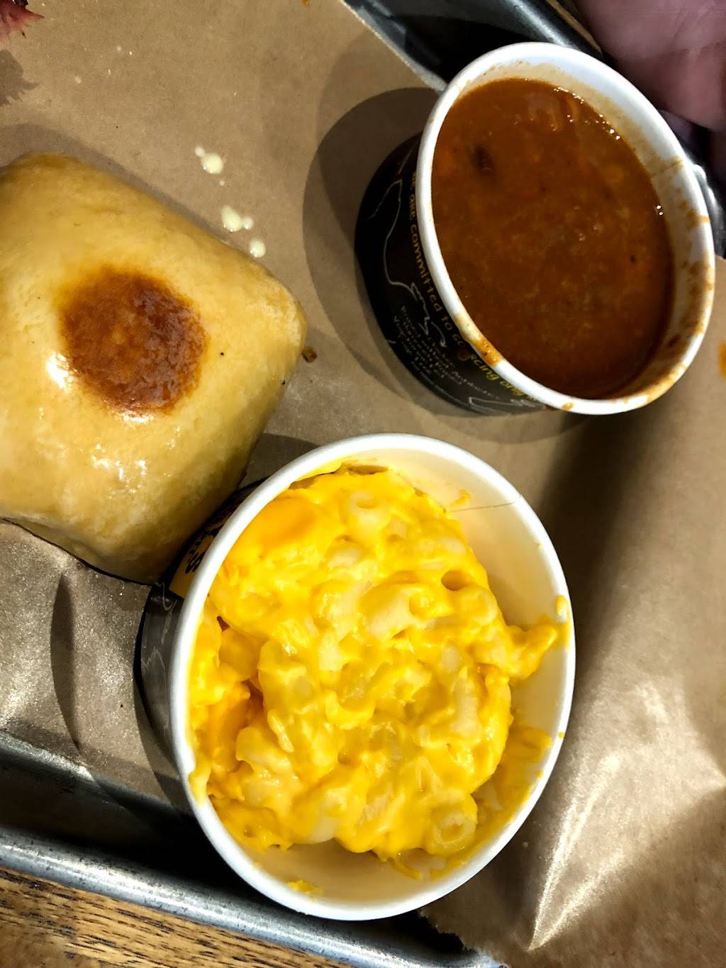 Dickeys Barbecue Pit | restaurant | 19201 Bear Valley Rd, Apple Valley, CA 92308, USA | 7602405556 OR +1 760-240-5556