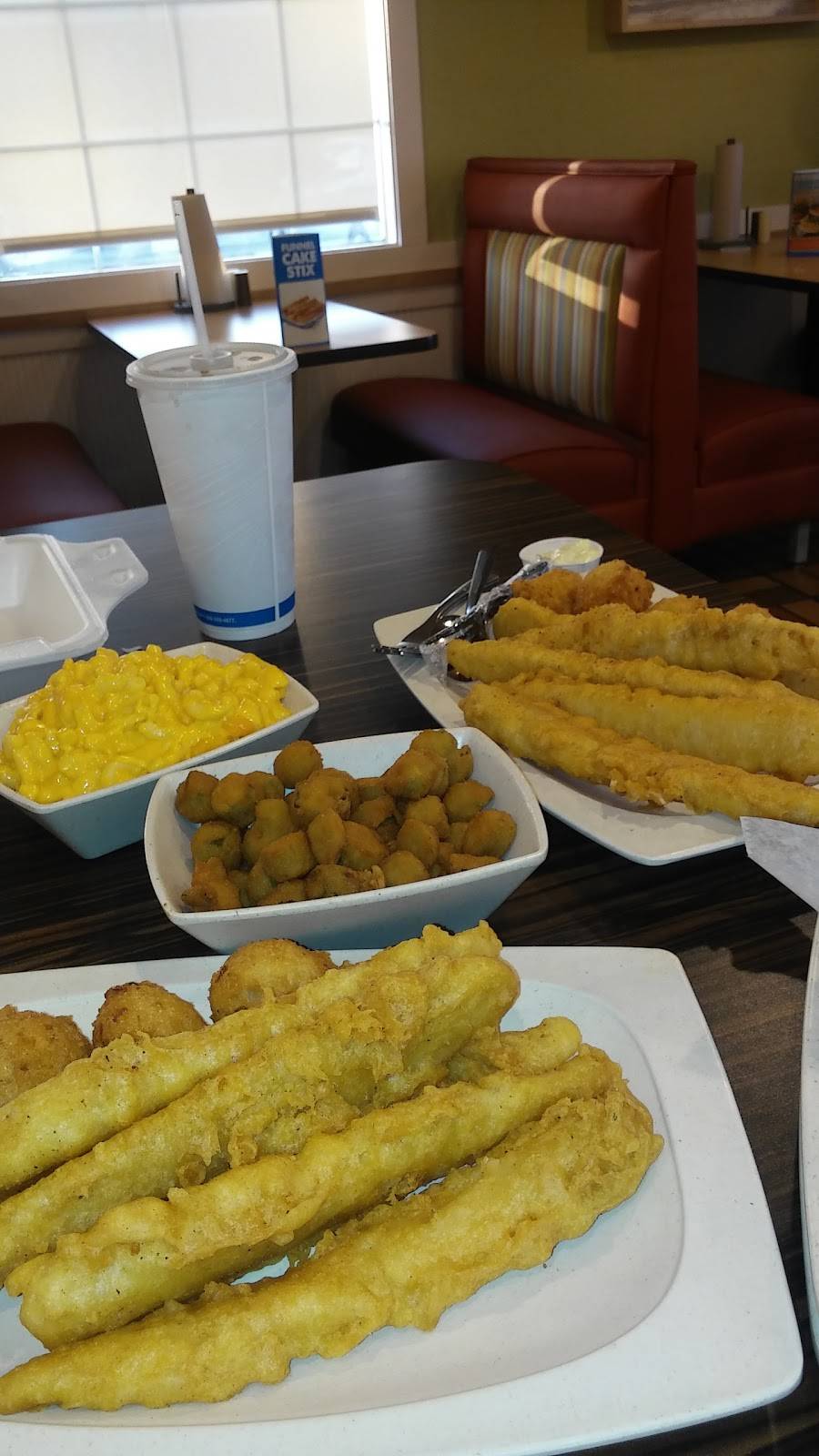 Captain Ds | restaurant | 7916 Atlantic Blvd, Jacksonville, FL 32211, USA | 9047211533 OR +1 904-721-1533