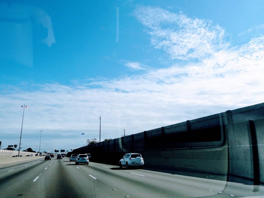 Donut Hole | bakery | 421 W Airline Hwy, Laplace, LA 70068, USA | 9856514001 OR +1 985-651-4001