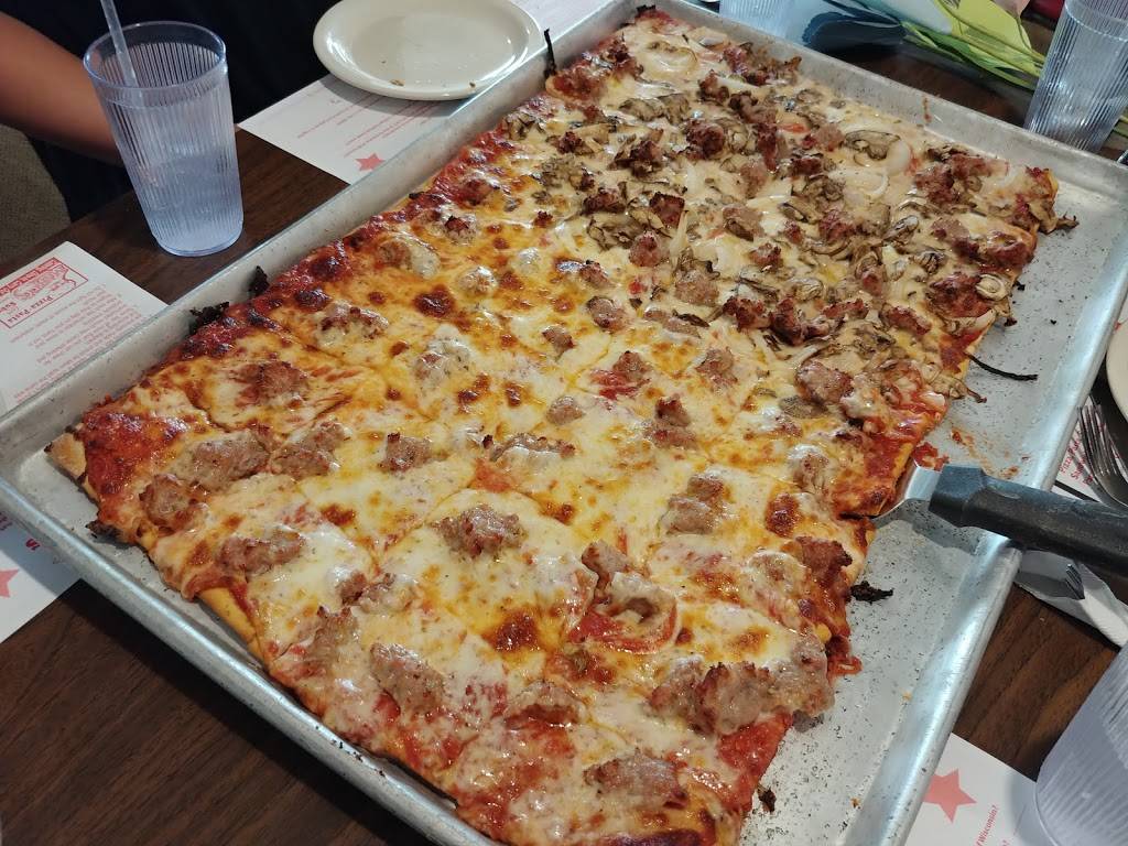 Martys Pizza Pasta & Subs | restaurant | 16680 W Bluemound Rd, Brookfield, WI 53005, USA | 2627825830 OR +1 262-782-5830