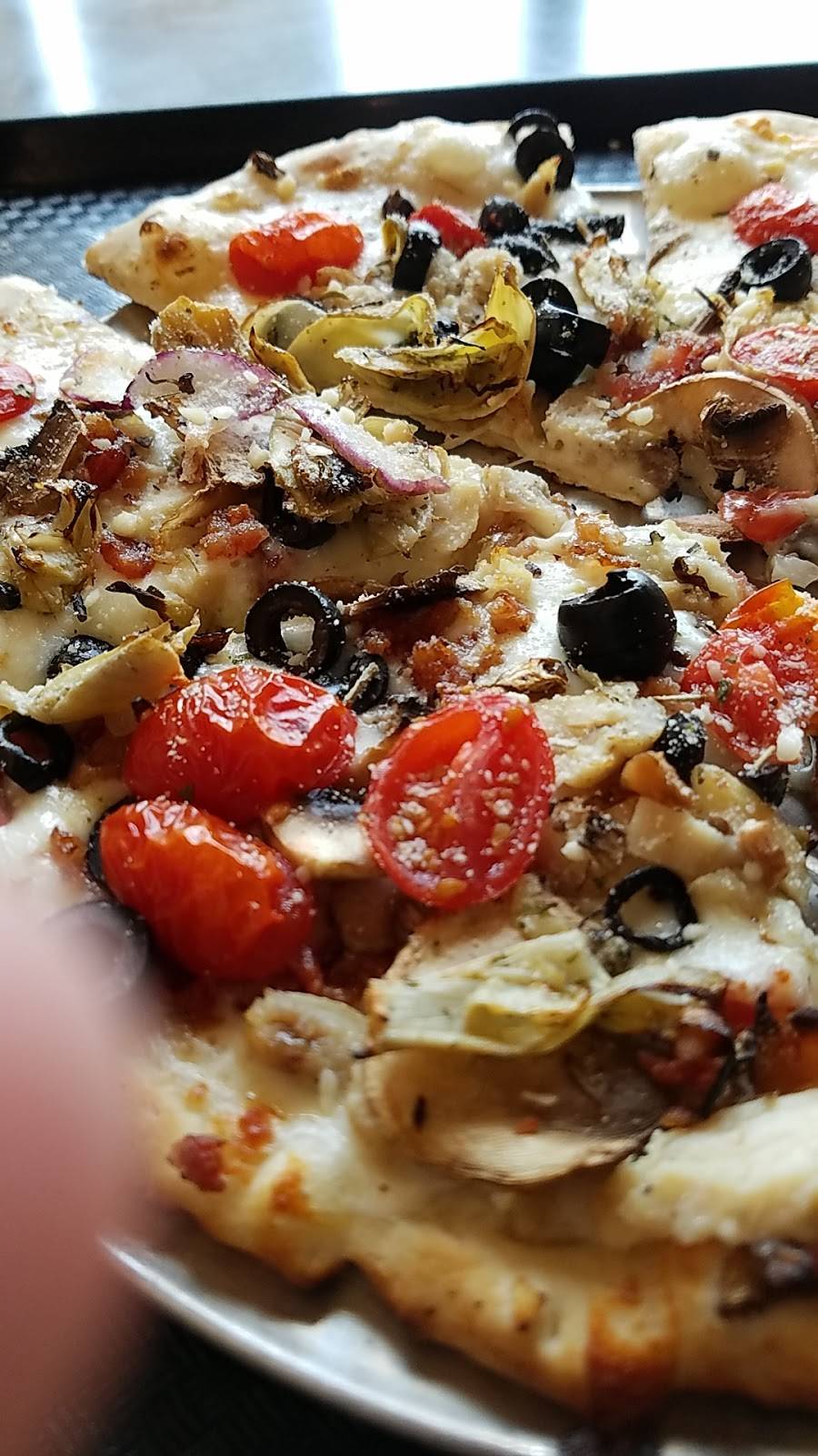 Pie Five Pizza | meal takeaway | 6809 Johnson Dr, Mission, KS 66202, USA | 9132838321 OR +1 913-283-8321