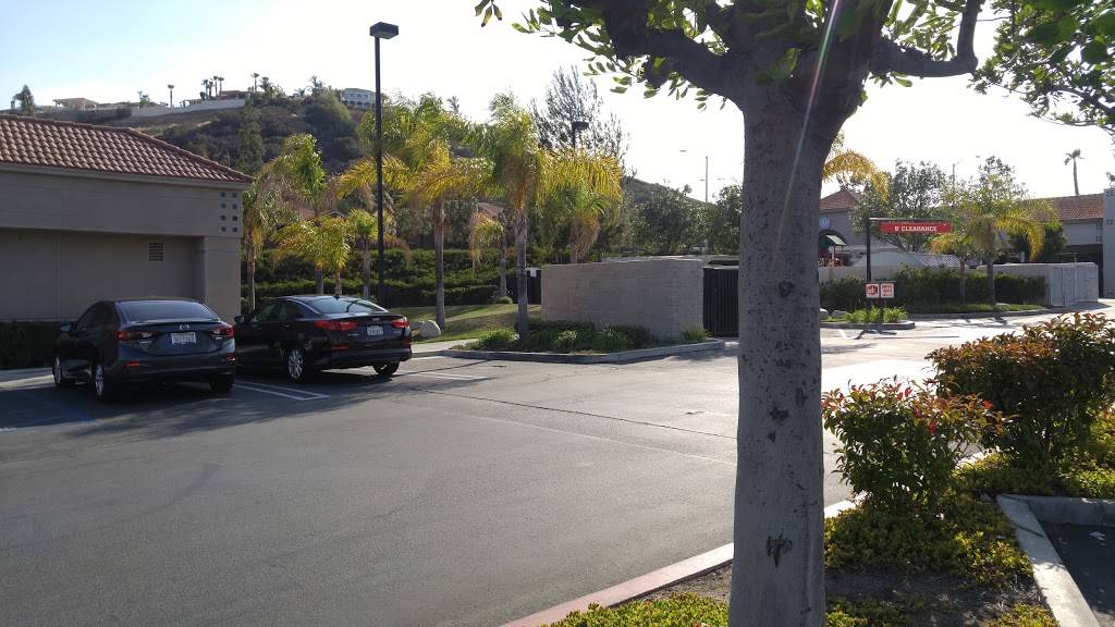 Jack in the Box | restaurant | 2711 Green River Rd, Corona, CA 92882, USA | 9512722037 OR +1 951-272-2037