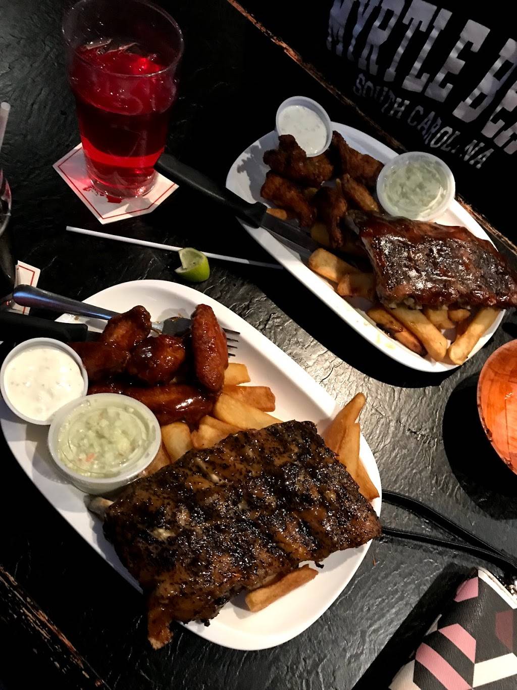 Tom & Jerrys Bistro | restaurant | 17335 Yonge St, Newmarket, ON L3Y 8Z2, Canada | 9058532345 OR +1 905-853-2345