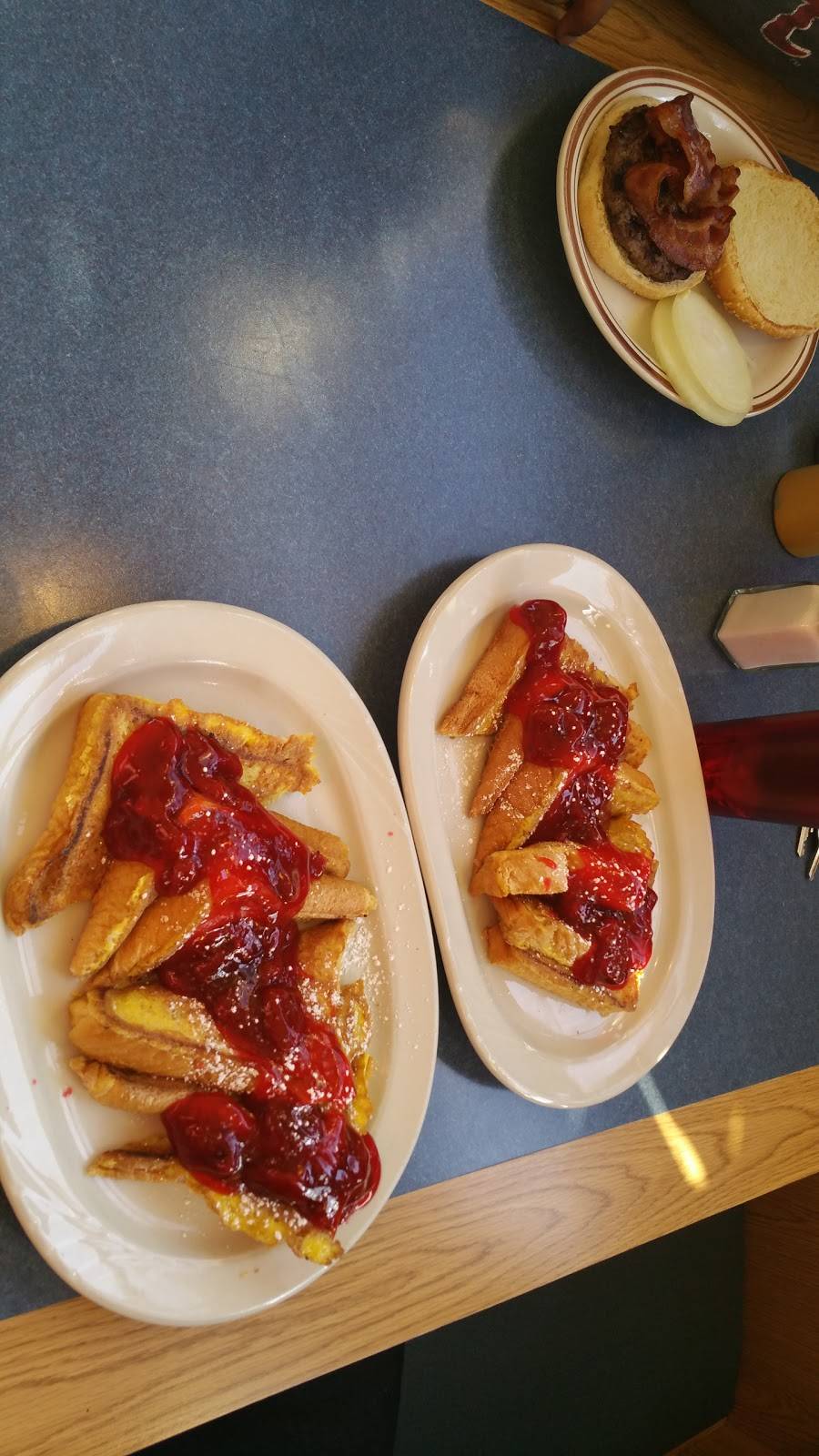 Applewood Coney Island | restaurant | 28640 Michigan Ave, Inkster, MI 48141, USA | 7348958114 OR +1 734-895-8114