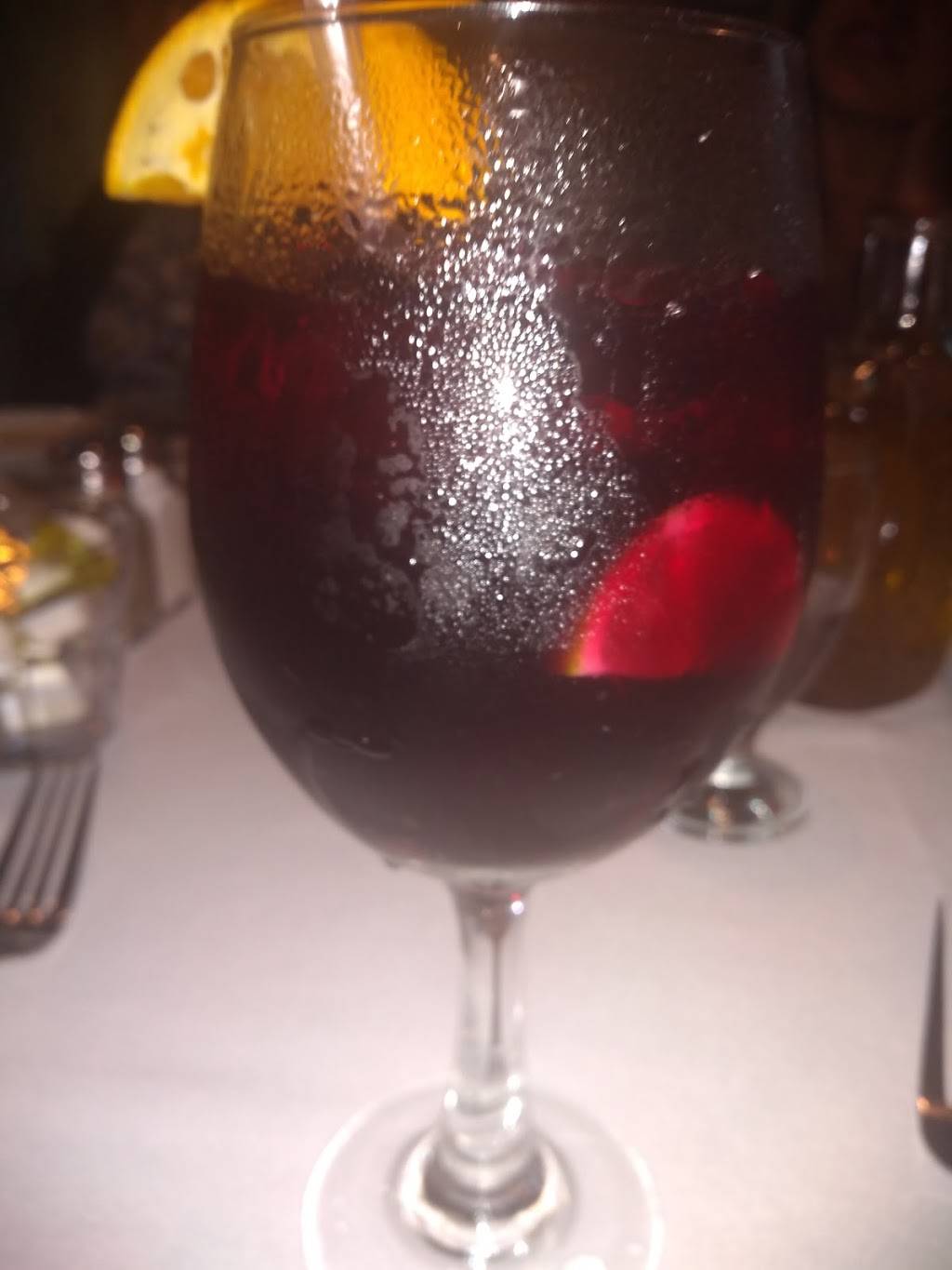 Casa Mia On The Green | restaurant | 600 Cold Spring Rd, Rocky Hill, CT 06067, USA | 8605637000 OR +1 860-563-7000