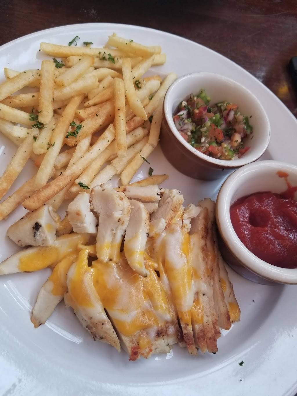 Downtown Club | restaurant | 2120 Kern St, Fresno, CA 93721, USA | 5593751367 OR +1 559-375-1367