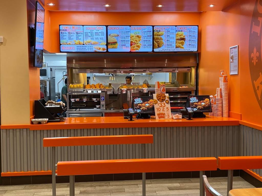 Popeyes Louisiana Kitchen | restaurant | 366 Bloor St E Unit 1, Toronto, ON M4W 1H4, Canada | 4169203600 OR +1 416-920-3600