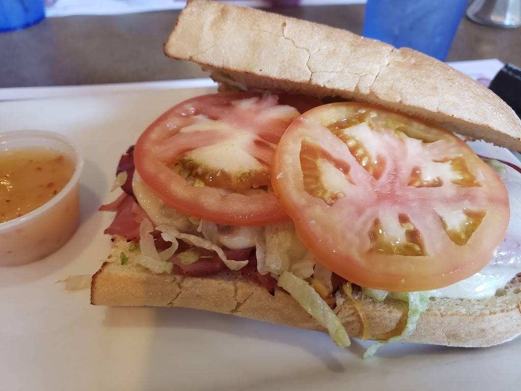 Carriage Inn Restaurant and Catering | restaurant | 1601 Lovedale Rd, Elizabeth, PA 15037, USA | 4127511044 OR +1 412-751-1044