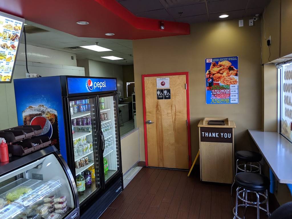 Crown Fried Chicken | restaurant | 10 Weed St, Marlborough, MA 01752, USA | 5084850690 OR +1 508-485-0690