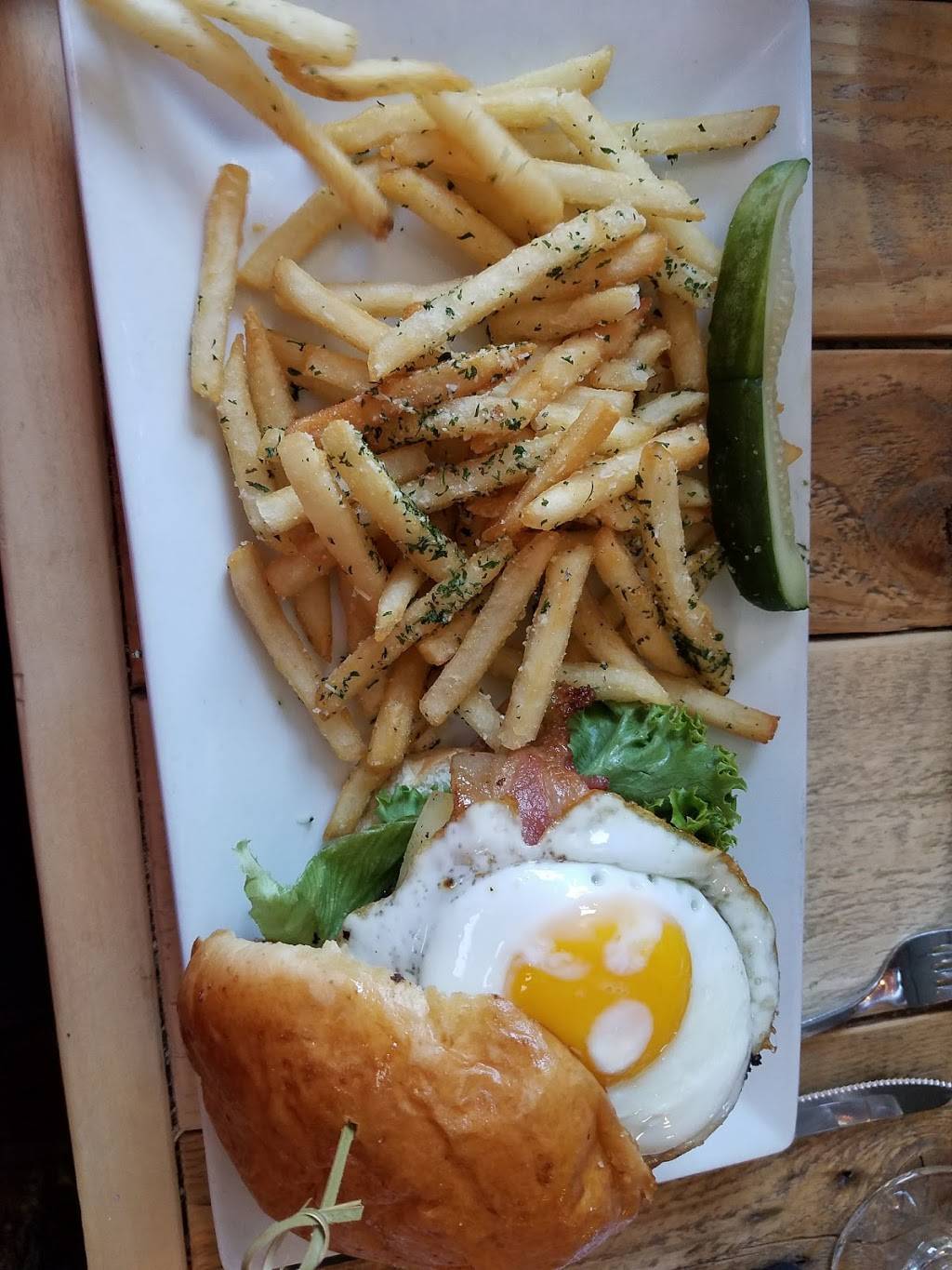 51 Park Restaurant & Tavern | restaurant | 51 Park St, Lee, MA 01238, USA | 4132432153 OR +1 413-243-2153