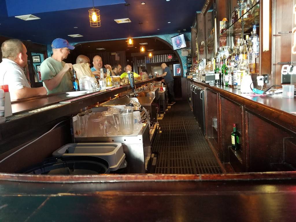 Rocky Sullivans | restaurant | 46 Beard St, Brooklyn, NY 11231, USA | 7182468050 OR +1 718-246-8050