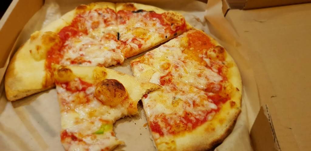 Live Basil Pizza | restaurant | 1011 S Figueroa St, Los Angeles, CA 90015, USA | 2137465483 OR +1 213-746-5483