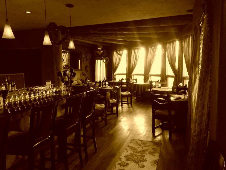 Four Corners | restaurant | 304 S Lena St, Ridgway, CO 81432, USA | 8006335868 OR +1 800-633-5868