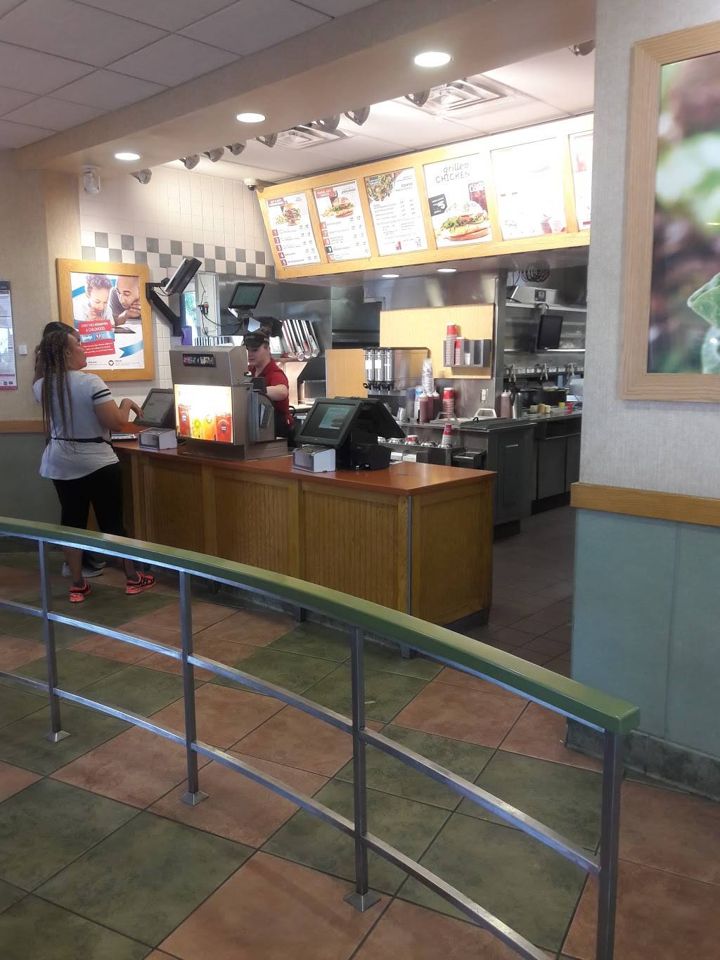 Wendys | restaurant | 1260 W Foothill Blvd, Rialto, CA 92376, USA | 9098732406 OR +1 909-873-2406