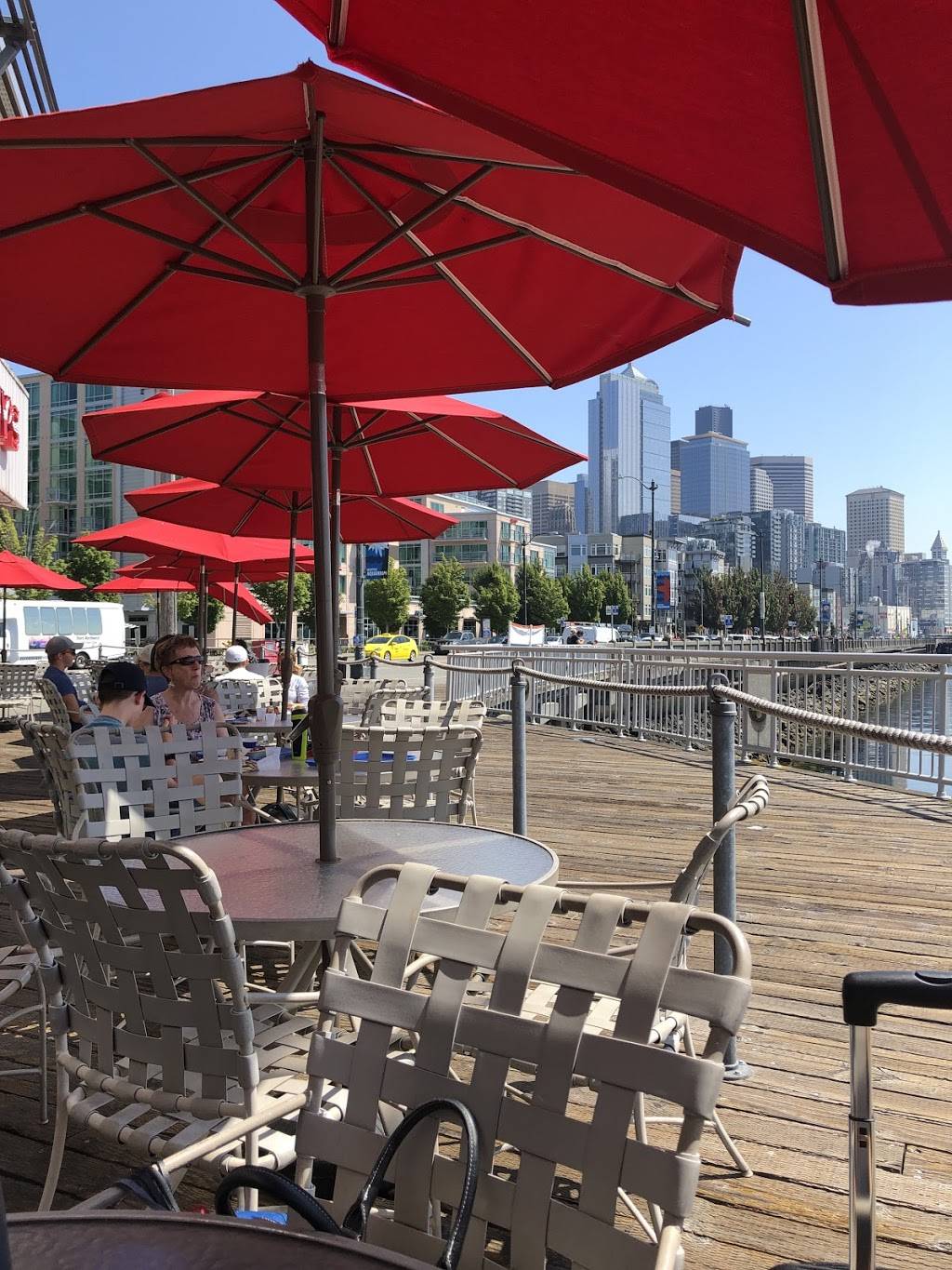 Anthonys Fish Bar | restaurant | Seattle, WA 98121, USA | 4254550732 OR +1 425-455-0732