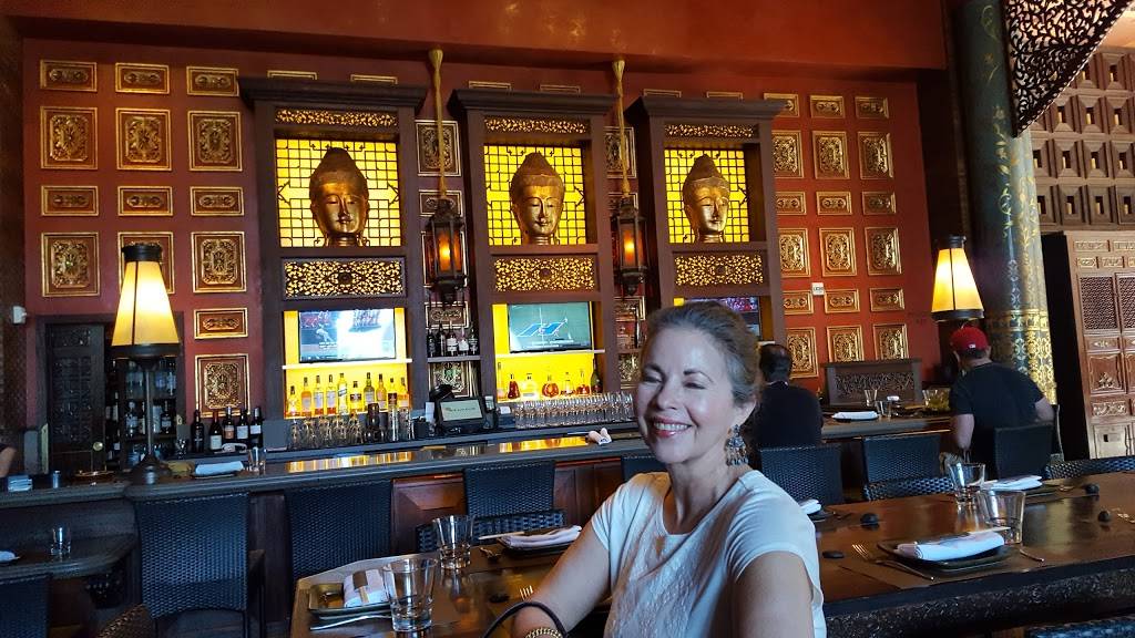 RockSugar Southeast Asian Kitchen | restaurant | 10250 Santa Monica Blvd, Los Angeles, CA 90067, USA | 3105529988 OR +1 310-552-9988