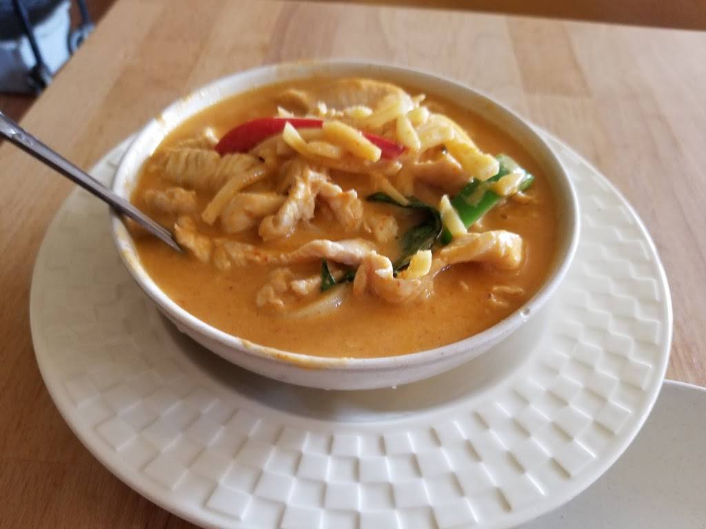 Thai Recipe Restaurant | restaurant | 2609 S McClellan St, Seattle, WA 98144, USA | 2067236165 OR +1 206-723-6165