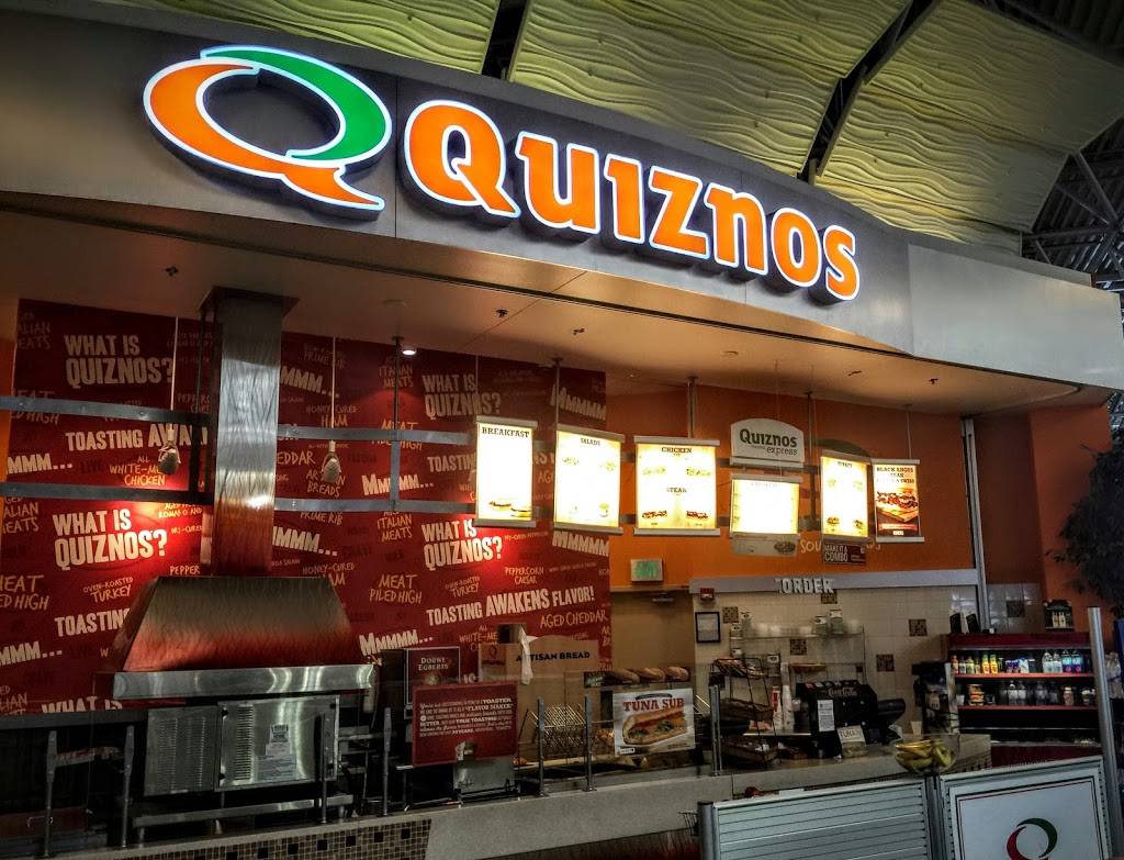 Quiznos | restaurant | 5300 S Howell Ave, Milwaukee, WI 53207, USA | 4147475252 OR +1 414-747-5252