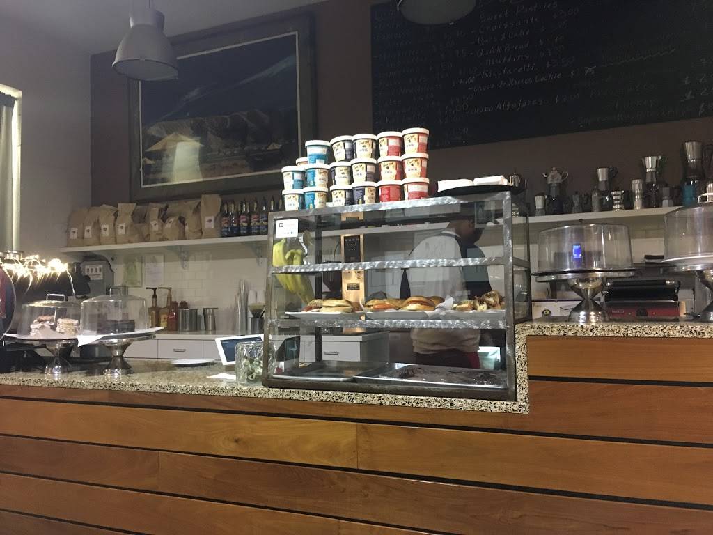 Caffe Duetto | cafe | 5646 Bay St, Emeryville, CA 94608, USA | 5105941349 OR +1 510-594-1349