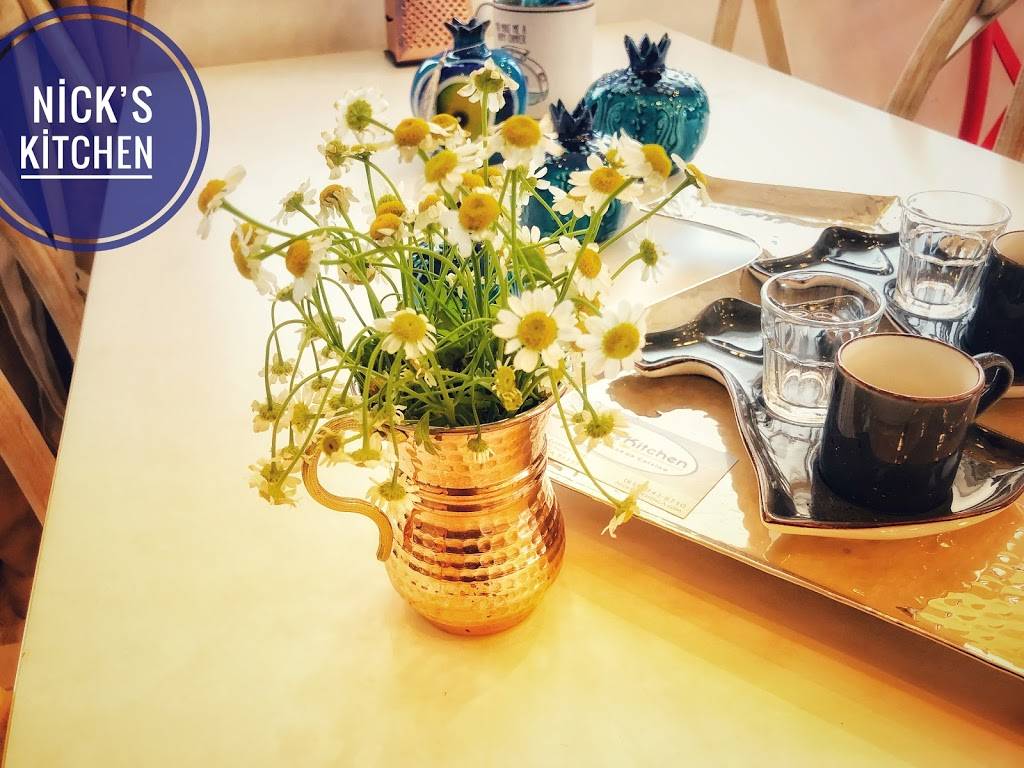 Nicks Kitchen | restaurant | 6736 Corbin Ave, Reseda, CA 91335, USA | 8183428710 OR +1 818-342-8710