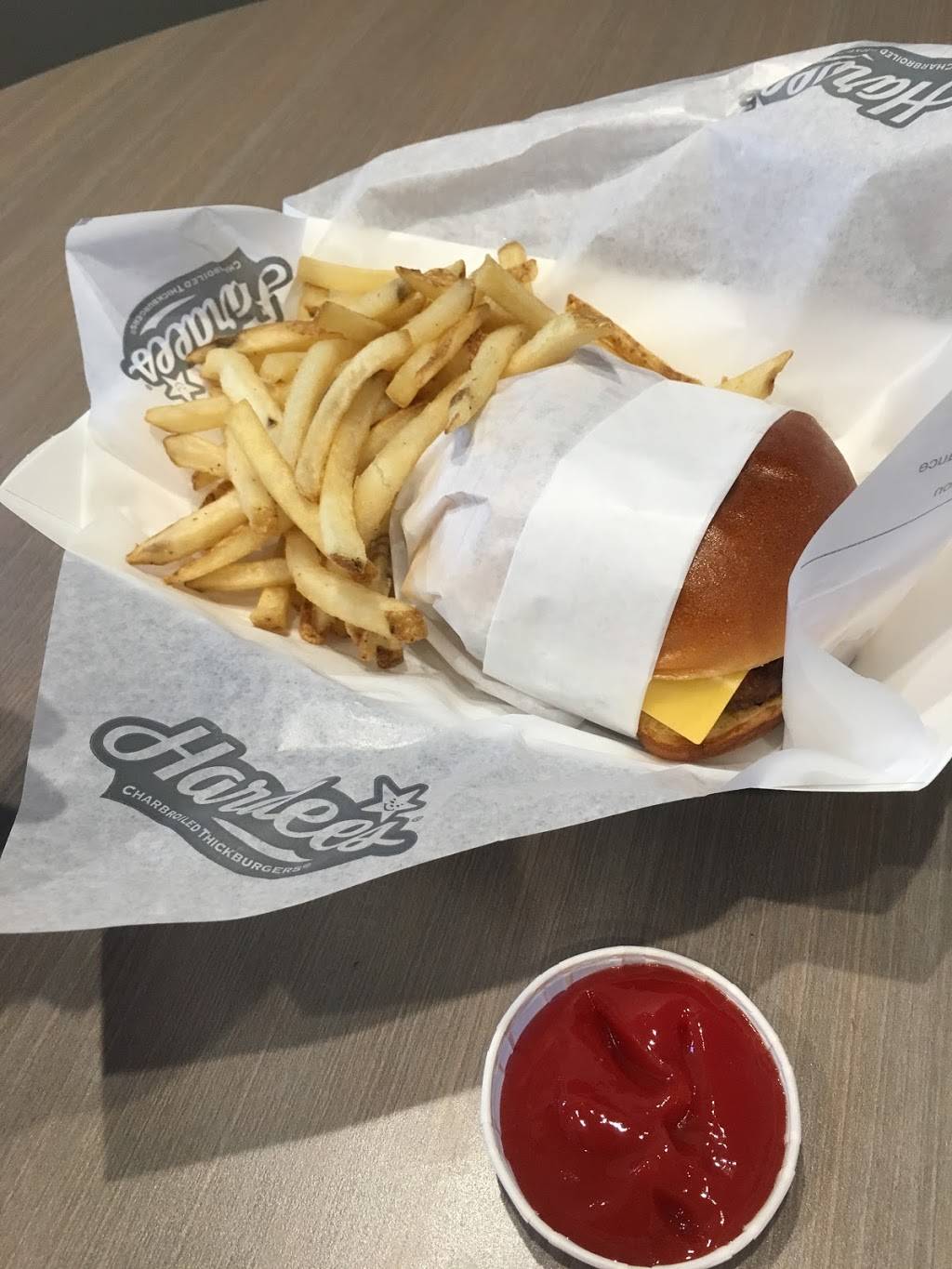 Hardee’s | restaurant | 6560 Dixie Hwy, Bridgeport, MI 48722, USA | 9897469567 OR +1 989-746-9567