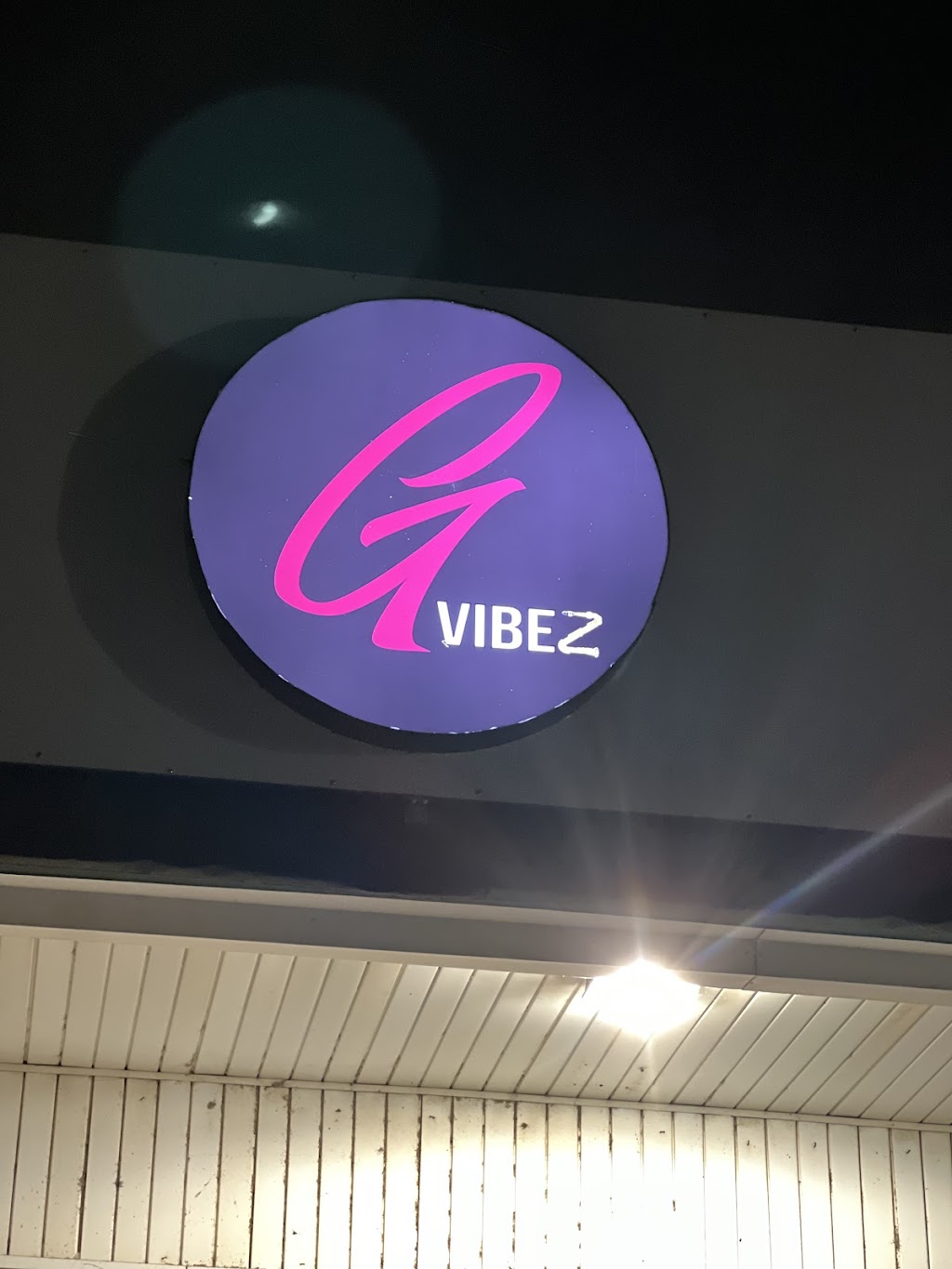 G Vibez | restaurant | 19755 Torrence Ave, Lynwood, IL 60411, USA | 3129259317 OR +1 312-925-9317
