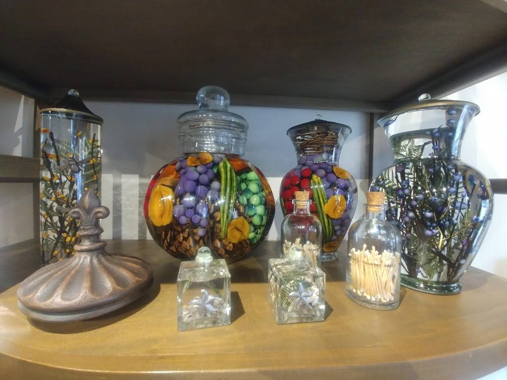 The Royal Wren | restaurant | 11 S 3rd St, Geneva, IL 60134, USA | 3312480344 OR +1 331-248-0344