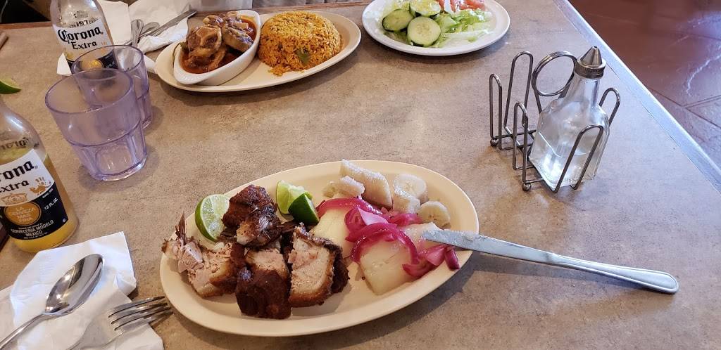 Pollo Tipico | restaurant | 5011 FL-7, Fort Lauderdale, FL 33312, USA | 9547912626 OR +1 954-791-2626