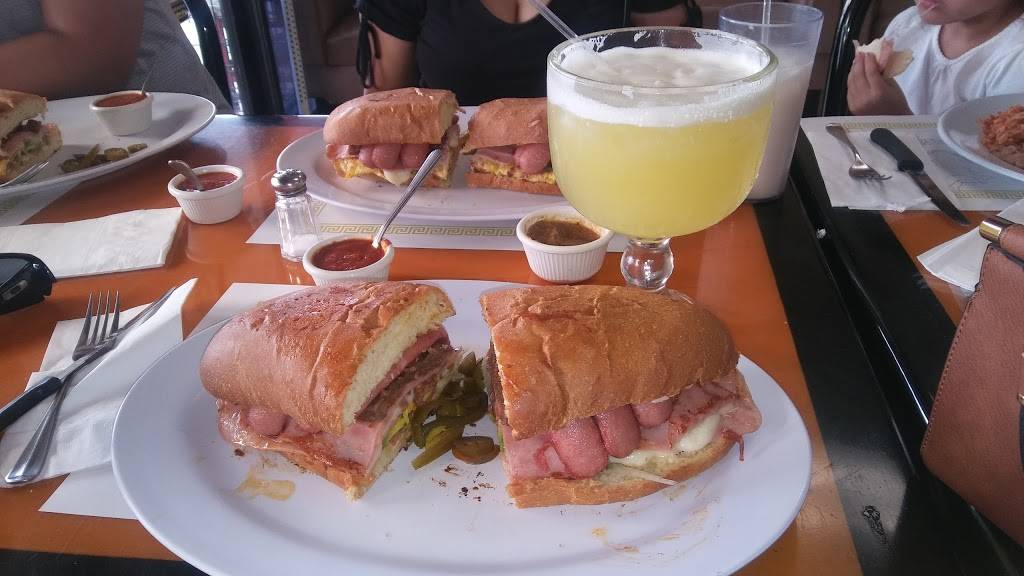 La Merced | restaurant | 855 W University Dr #17, Mesa, AZ 85201, USA | 4804858503 OR +1 480-485-8503