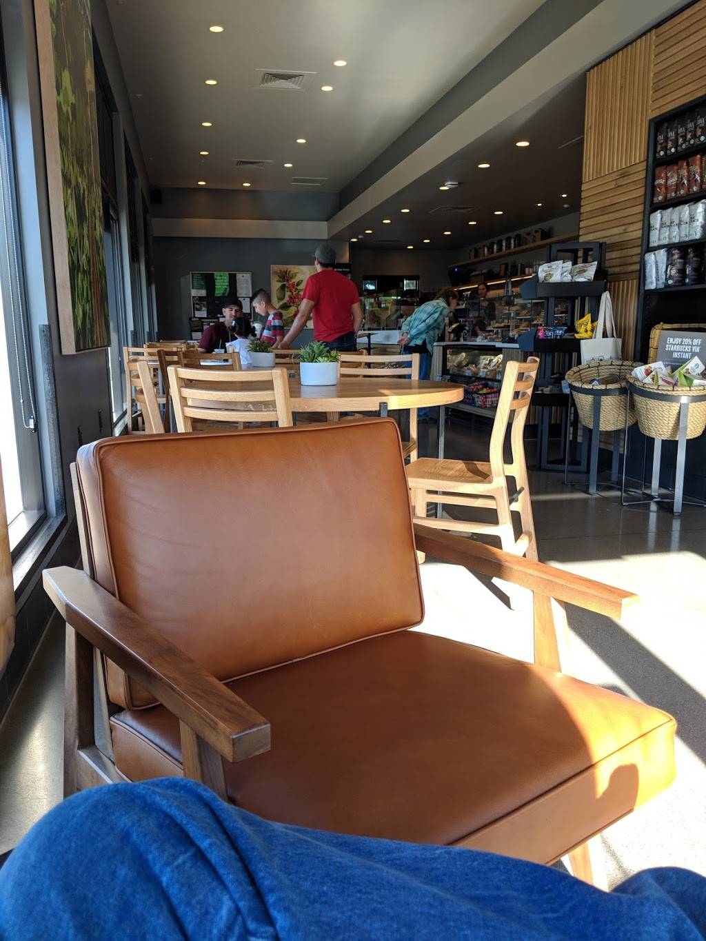 Starbucks | cafe | 14820 Star St, Lodi, CA 95242, USA | 2093342090 OR +1 209-334-2090