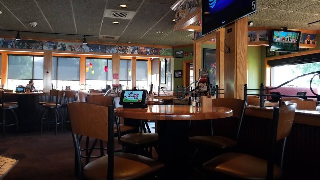 Applebees Grill + Bar | restaurant | 57 Federal Rd, Danbury, CT 06810, USA | 2037907090 OR +1 203-790-7090