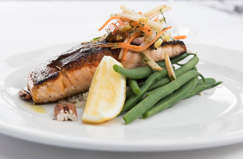 Michaels Back Door Restaurant | restaurant | 1715 Lakeshore Rd W, Mississauga, ON L5J 1J4, Canada | 9058225751 OR +1 905-822-5751